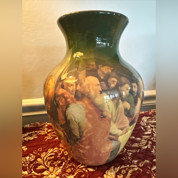 Vintage Last Supper vase featuring‎ da Vinci’s famous painting, 8 inches - Picture 2 of 7